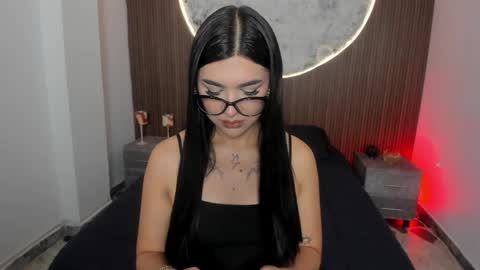 Rose online show from 04/01/26, 01:41