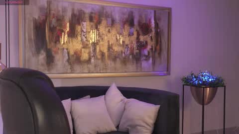 Rose  online show from 11/17/25, 09:20