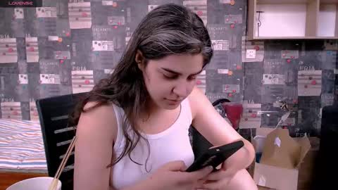 Rose online show from 09/18/25, 08:49