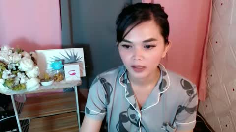 Snapshot of rosella_xx chatting on 01/15/26, 03:00 TONETH online show from 01/15/26, 03:00