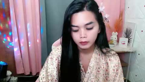 Snapshot of rosella_xx chatting on 04/12/26, 08:30 TONETH online show from 04/12/26, 08:30