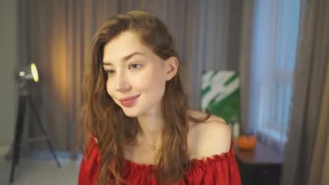 Snapshot of rosellegaeta chatting on 11/09/25, 04:11 Elsa online show from 11/09/25, 04:11