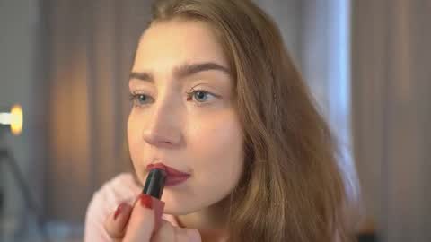 Snapshot of rosellegaeta chatting on 11/21/25, 04:22 Elsa online show from 11/21/25, 04:22