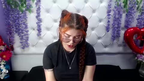 Snapshot of roselyn_arnold chatting on 03/12/25, 02:56 Julieta online show from 03/12/25, 02:56