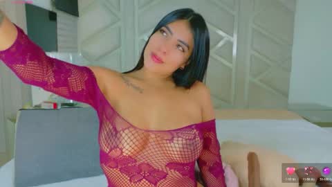 Snapshot of rosemarie__ chatting on 05/12/26, 09:28 Rose Marie online show from 05/12/26, 09:28