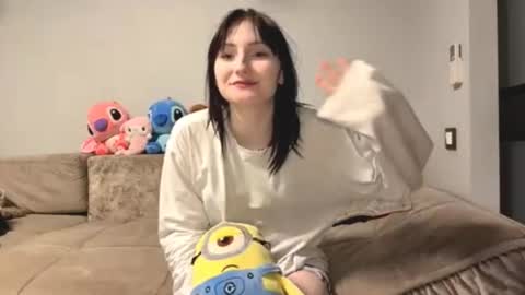 Snapshot of rosendapopper chatting on 11/18/25, 09:58 Nika online show from 11/18/25, 09:58