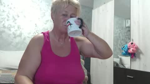 Lovepinklilly online show from 09/13/25, 08:52