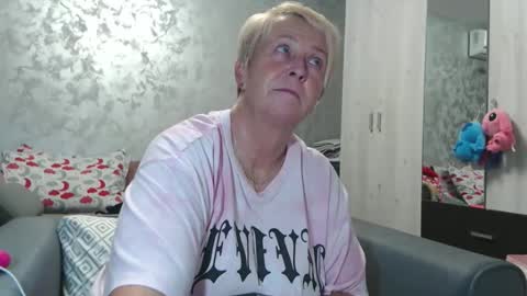 Lovepinklilly online show from 09/23/25, 05:05