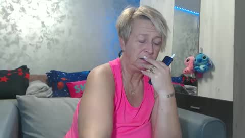 Lovepinklilly online show from 03/19/26, 05:50