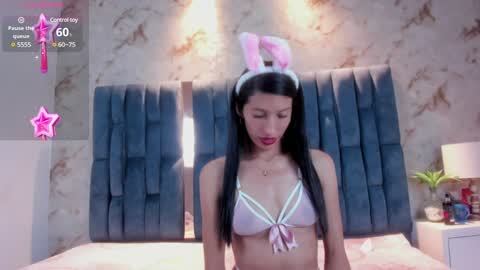 Snapshot of rosetemple chatting on 01/19/25, 05:48 Rose online show from 01/19/25, 05:48