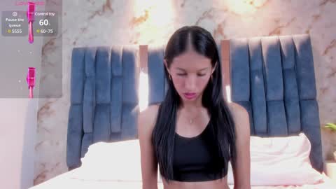 Snapshot of rosetemple chatting on 01/21/25, 05:16 Rose online show from 01/21/25, 05:16