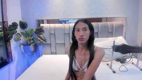 Snapshot of rosetemple chatting on 11/04/25, 04:44 Rose online show from 11/04/25, 04:44