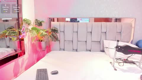 Snapshot of rosetemple chatting on 01/17/26, 05:34 Rose online show from 01/17/26, 05:34