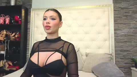 Gabriela online show from 02/25/25, 06:31