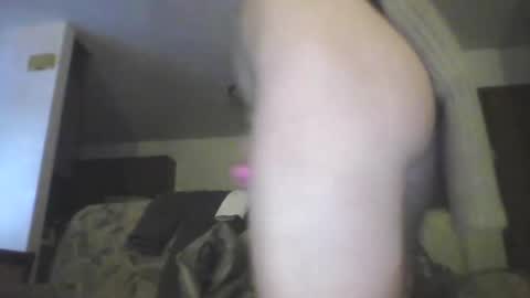 Snapshot of rosewillow33 chatting on 12/14/25, 07:47 rosewillow33 online show from 12/14/25, 07:47