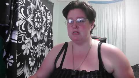 Snapshot of rosey231357695 chatting on 10/09/25, 07:50 Rosey online show from 10/09/25, 07:50