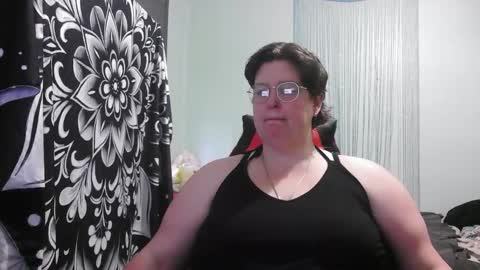 Snapshot of rosey231357695 chatting on 10/10/25, 06:34 Rosey online show from 10/10/25, 06:34