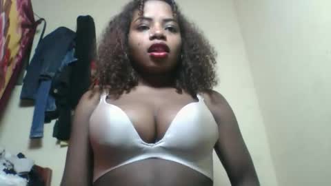 Snapshot of roseyaa chatting on 09/11/25, 06:24 Roseyaa online show from 09/11/25, 06:24
