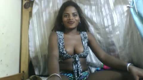 Snapshot of roseyaa chatting on 09/15/25, 06:41 Roseyaa online show from 09/15/25, 06:41