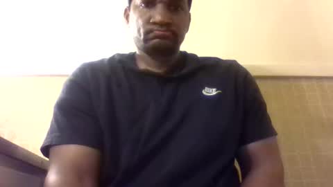 Snapshot of roshun69 chatting on 05/07/26, 02:33 Roshun Haynes online show from 05/07/26, 02:33