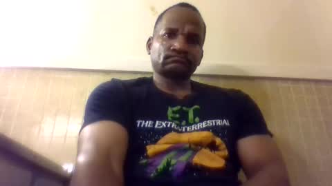 Snapshot of roshun69 chatting on 06/03/26, 04:59 Roshun Haynes online show from 06/03/26, 04:59