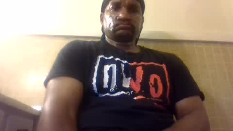 Snapshot of roshun69 chatting on 08/08/26, 11:28 Roshun Haynes online show from 08/08/26, 11:28