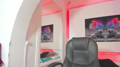 rosi_cooper online show from 02/04/25, 10:43