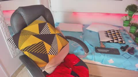 rosi_cooper online show from 02/04/25, 01:48