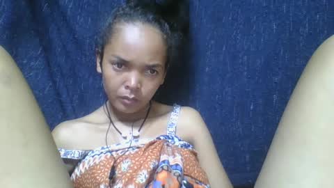 Snapshot of rosia685234 chatting on 02/18/25, 05:53 rosia685234 online show from 02/18/25, 05:53