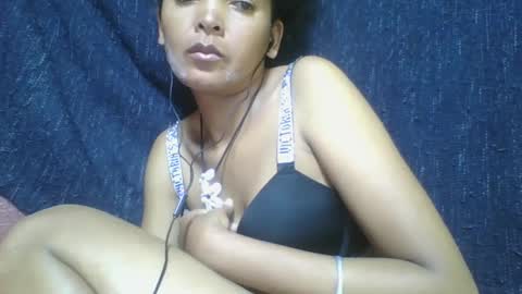 Snapshot of rosia685234 chatting on 02/18/25, 08:58 rosia685234 online show from 02/18/25, 08:58