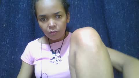 Snapshot of rosia685234 chatting on 02/21/25, 10:50 rosia685234 online show from 02/21/25, 10:50