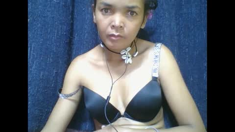 Snapshot of rosia685234 chatting on 02/21/25, 06:59 rosia685234 online show from 02/21/25, 06:59