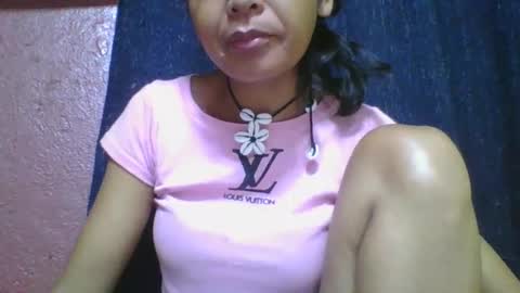 Snapshot of rosia685234 chatting on 02/22/25, 04:40 rosia685234 online show from 02/22/25, 04:40