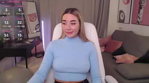 Snapshot of rosie_mac chatting on 11/14/25, 01:15 Rosie online show from 11/14/25, 01:15