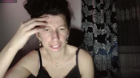 RosieHayes online show from 11/26/25, 09:27