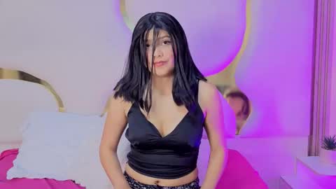 Snapshot of rosiejones_ chatting on 02/28/26, 11:44 Rosie online show from 02/28/26, 11:44