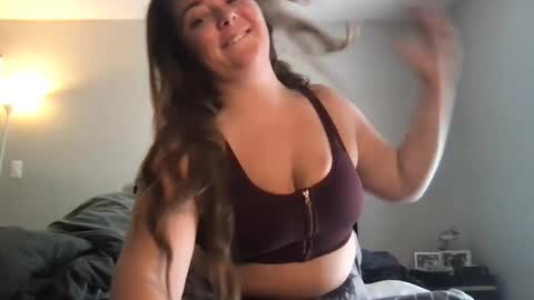 Snapshot of rosielinda16 chatting on 09/23/25, 07:17 Rosie online show from 09/23/25, 07:17