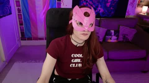 Snapshot of rosieplay chatting on 10/16/25, 05:58 RosieFem online show from 10/16/25, 05:58