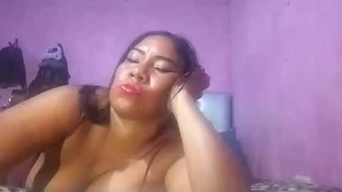 Snapshot of rosmerynava chatting on 01/08/25, 02:14 rosmerynavarro online show from 01/08/25, 02:14