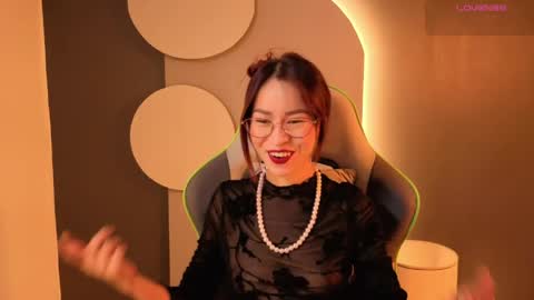 Snapshot of rosse_98_ chatting on 05/16/26, 02:27 Miss Rosse online show from 05/16/26, 02:27
