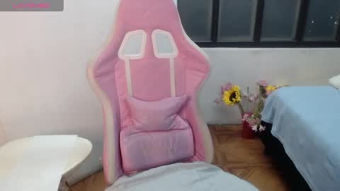 Snapshot of rosse_meyer chatting on 02/08/25, 03:08 MY NAME IS ROSSE online show from 02/08/25, 03:08