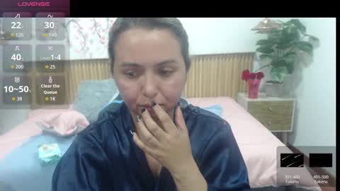 Snapshot of rosse_meyer chatting on 11/05/25, 07:14 MY NAME IS ROSSE online show from 11/05/25, 07:14