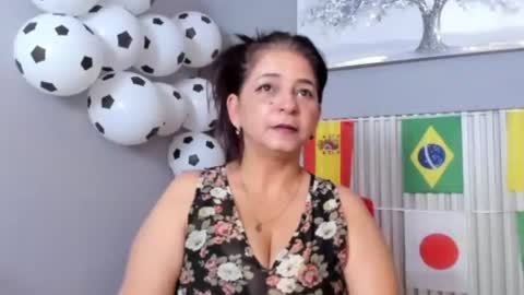 Snapshot of rosse_milf1 chatting on 06/23/26, 11:52 rosse_milf1 online show from 06/23/26, 11:52