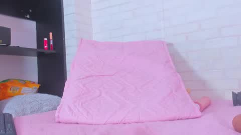 Snapshot of rosse_thompson11 chatting on 03/03/25, 11:35 rosse_thompson11 online show from 03/03/25, 11:35