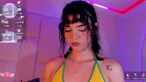 Snapshot of rosselfinoll chatting on 12/31/24, 12:36 Rossel online show from 12/31/24, 12:36