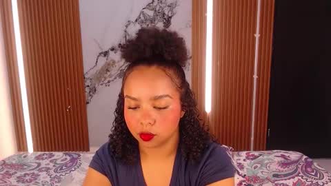 Rossi Hill online show from 12/19/25, 08:16