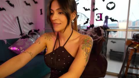 Snapshot of rosseyquiin chatting on 11/03/25, 09:27 Rossey online show from 11/03/25, 09:27