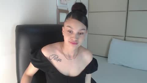 Snapshot of rossi_baker chatting on 02/27/25, 03:26 Rossi online show from 02/27/25, 03:26