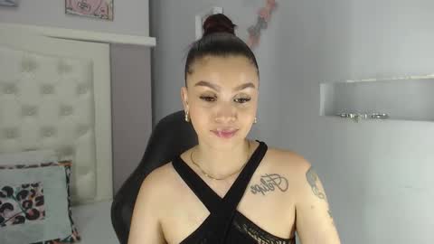 Snapshot of rossi_baker chatting on 11/12/25, 05:35 Rossi online show from 11/12/25, 05:35