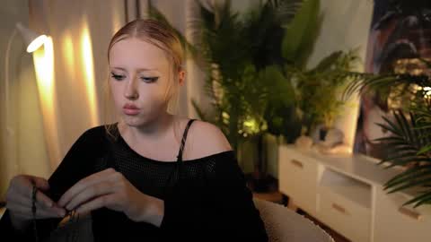 Snapshot of rosy_petal chatting on 09/08/25, 08:19 rosy_petal online show from 09/08/25, 08:19